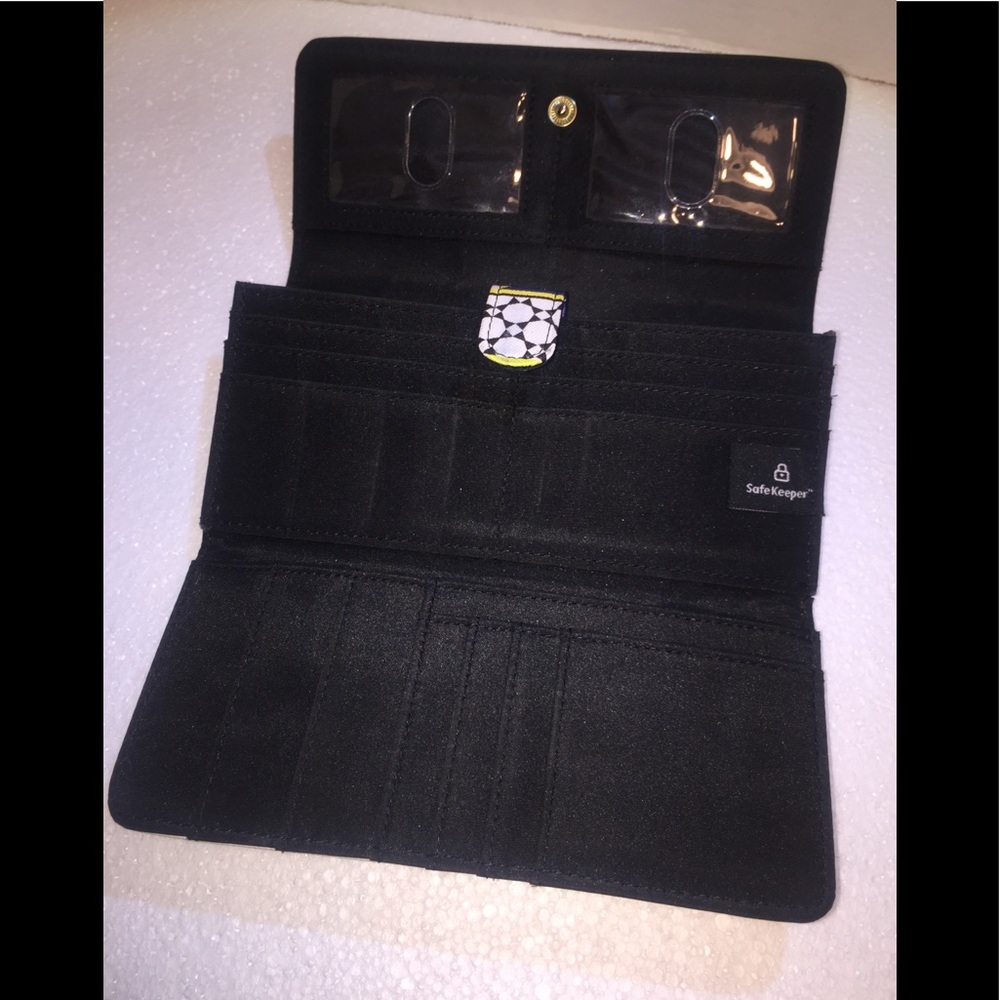 Safe Keeper Geometric Design Wallet - Picture 11 of 12